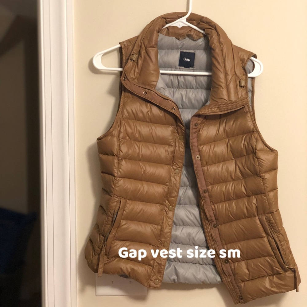 Gap vest